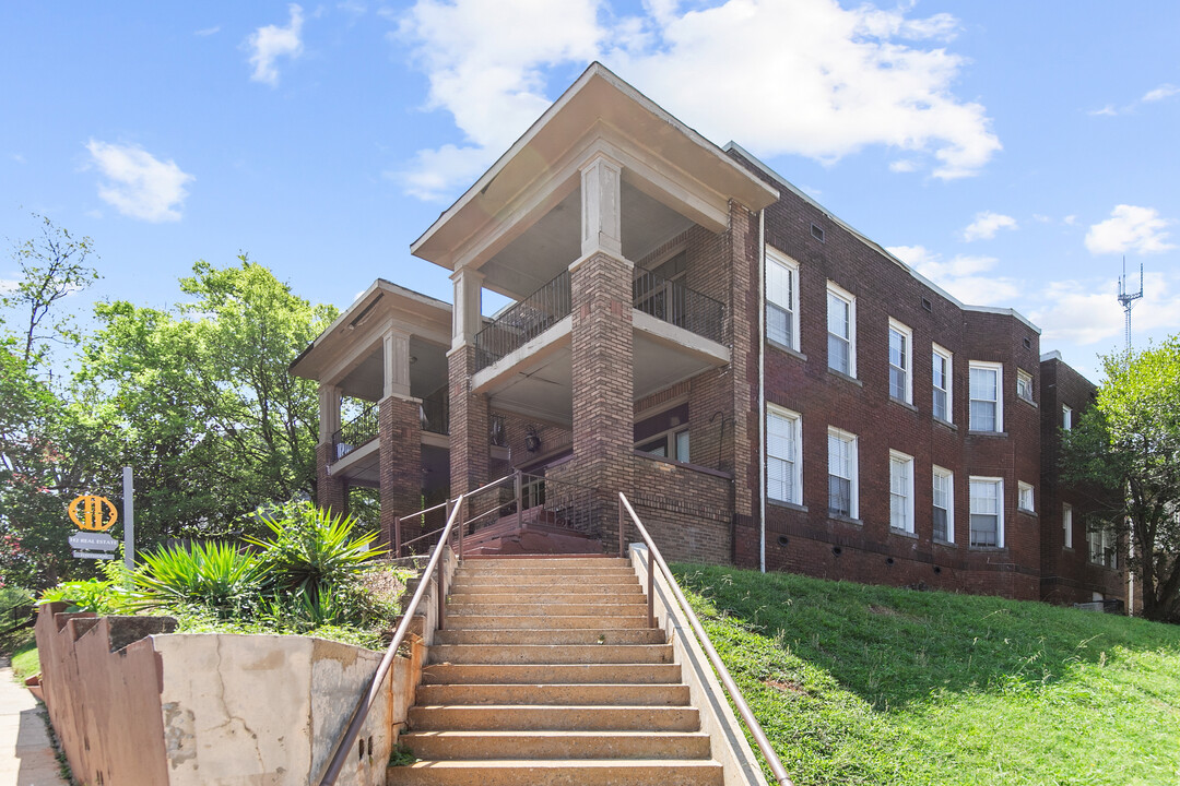 Fleetwood in Birmingham, AL - Foto de edificio