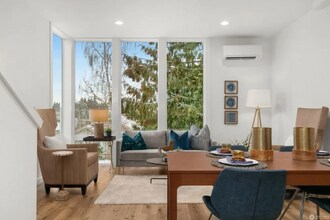 9429B 18th Ave SW in Seattle, WA - Building Photo - Building Photo