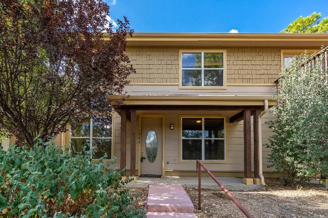 1284 E Makayla Way in Flagstaff, AZ - Building Photo - Building Photo