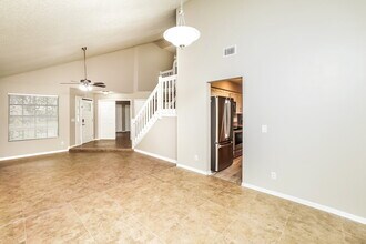 15111 Craggy Cliff St in Tampa, FL - Foto de edificio - Building Photo