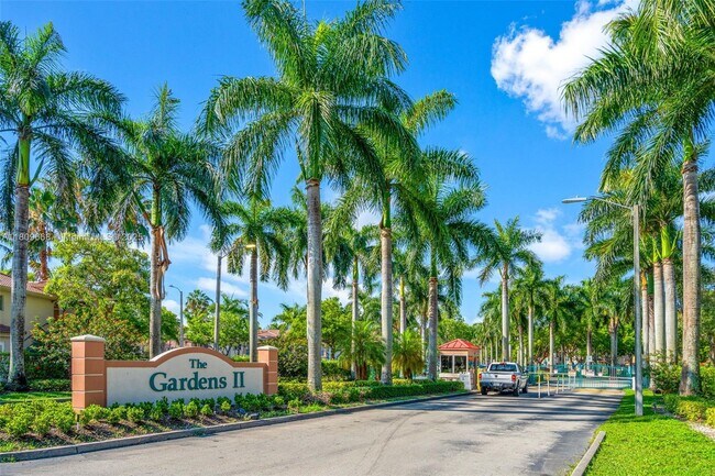 1261 SE 29th St in Homestead, FL - Building Photo - Building Photo