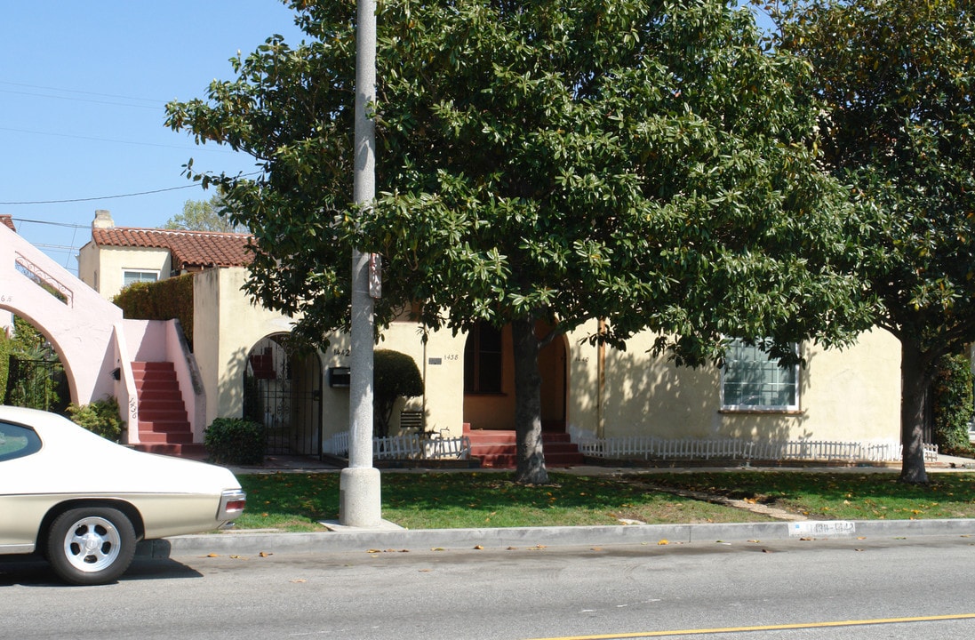 1438 S Crescent Heights Blvd in Los Angeles, CA - Building Photo