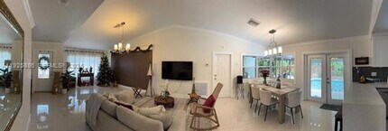 9412 SW 127th Ave in Miami, FL - Building Photo - Building Photo