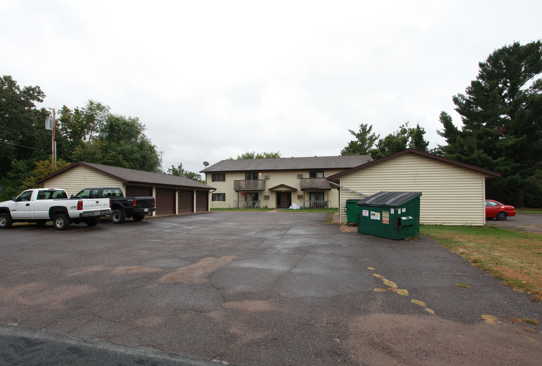 308 7th Ave in Osceola, WI - Foto de edificio