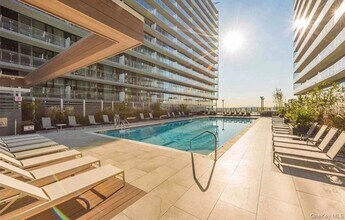 40-22 College Point Blvd in Queens, NY - Building Photo - Building Photo