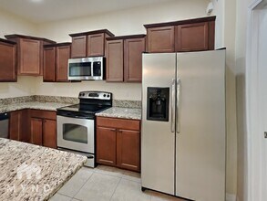 20321 Starfinder Way in Tampa, FL - Foto de edificio - Building Photo