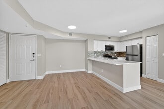 167 Yacht Club Way in Hypoluxo, FL - Building Photo - Building Photo