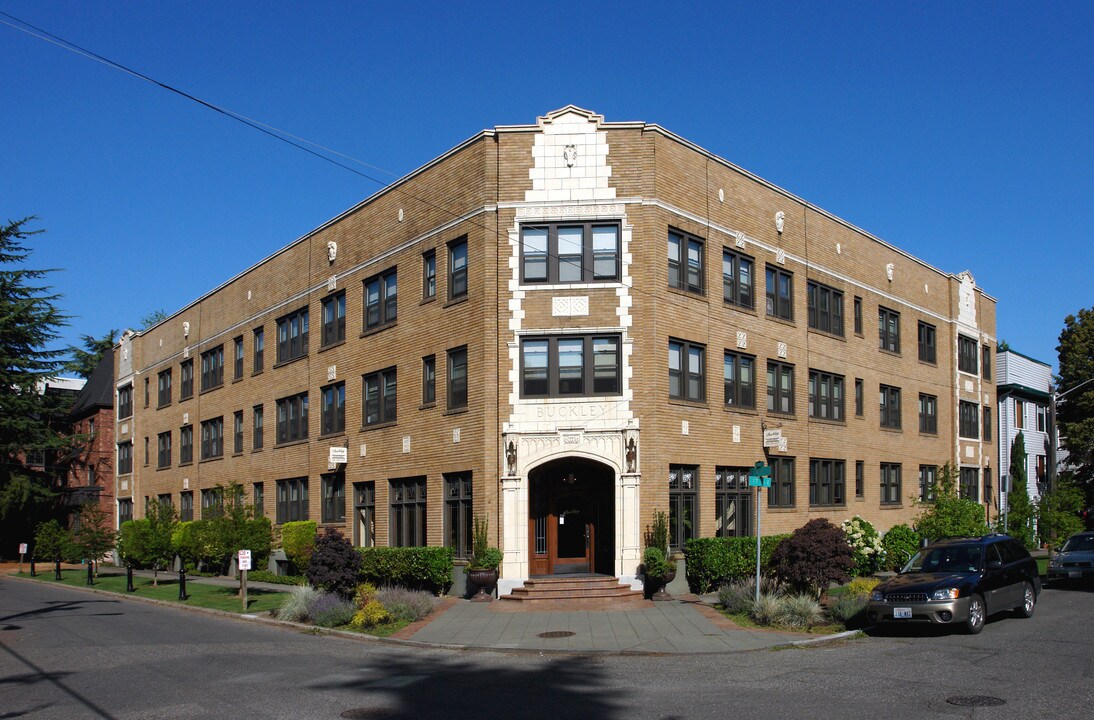 Buckley Apartments in Seattle, WA - Building Photo