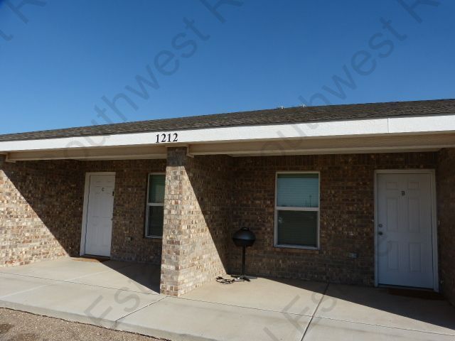 property at 1212 W Manana Blvd