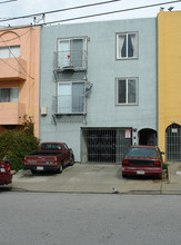 661 Villa St in Daly City, CA - Building Photo - Building Photo