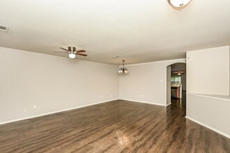 13136 Settlers Trail, Unit 725 in Fort Worth, TX - Building Photo - Building Photo