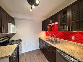 2150 Pauline Blvd in Ann Arbor, MI - Building Photo - Building Photo