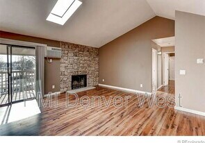 381 S Ames St in Lakewood, CO - Building Photo