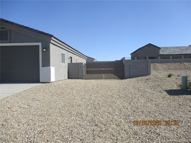 6194 S Pawnee Ct in Fort Mohave, AZ - Building Photo - Building Photo