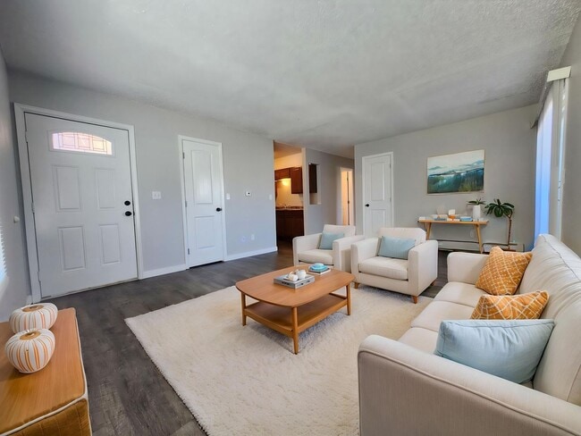 property at 4615 Picturesque Ct