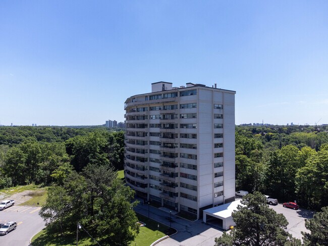 Lambeth House in Toronto, ON - Building Photo - Building Photo