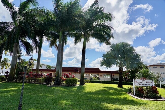 property at 5300 Washington St