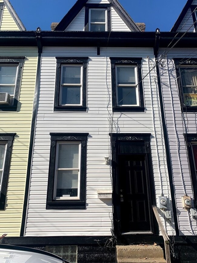 property at 5233 Keystone St