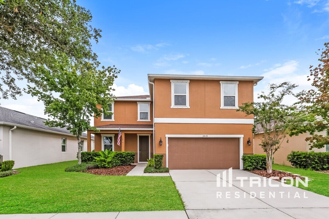 10636 Laguna Plains Dr in Riverview, FL - Building Photo