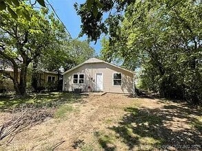 217 E 8th St in Cushing, OK - Building Photo - Building Photo