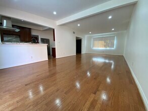 5350 S Slauson Ave in Culver City, CA - Building Photo - Building Photo