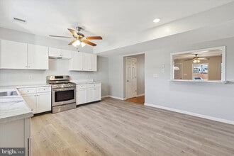 908 Green St in Norristown, PA - Building Photo - Building Photo