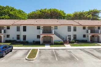 Windwood in Boca Raton, FL - Foto de edificio - Building Photo