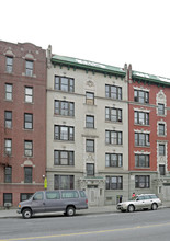 249 E Kingsbridge in Bronx, NY - Building Photo - Building Photo