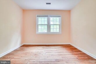 6014 Stoneygate Ct in West Springfield, VA - Building Photo - Building Photo