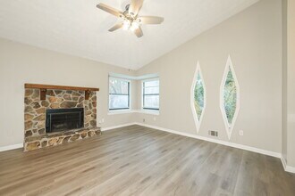 3450 Quinn Ridge Dr in Snellville, GA - Foto de edificio - Building Photo