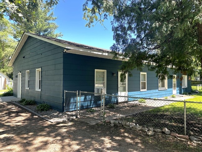 property at 1402 1st St