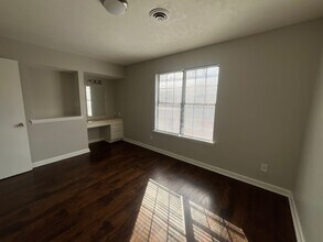 30 Brianfield Cv, Unit C in Jackson, TN - Building Photo - Building Photo