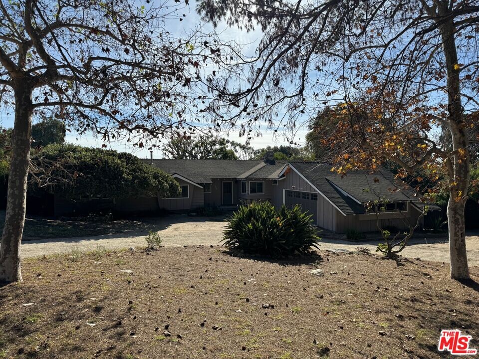 29242 Sea Lion Pl in Malibu, CA - Foto de edificio