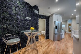 846 N Hermitage Ave in Chicago, IL - Building Photo - Building Photo