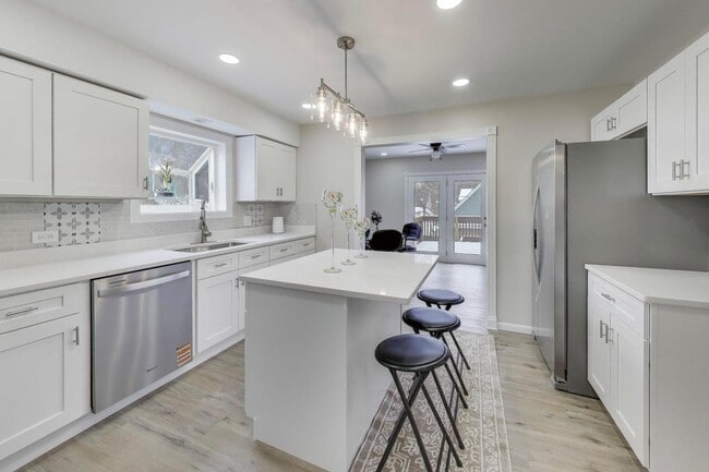 508 Beechwood Dr in Round Lake, IL - Building Photo - Building Photo