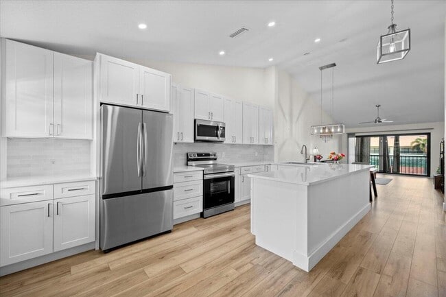 property at 302 Pinecrest Cir