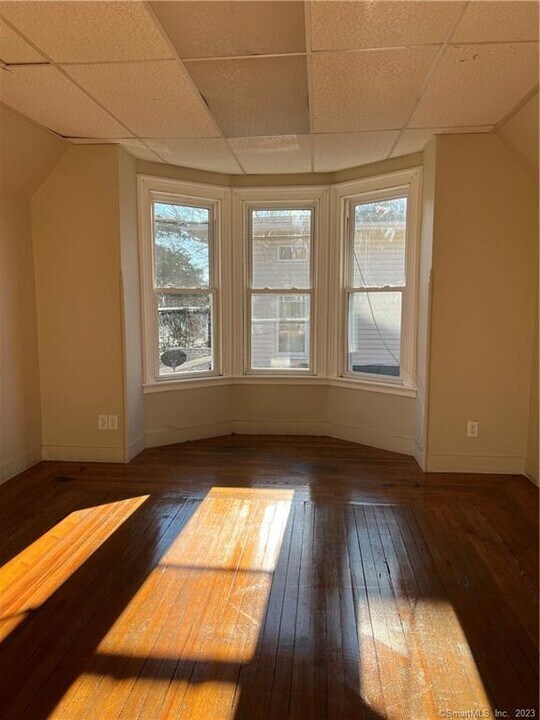 65 Cherry St-Unit -2F in Meriden, CT - Building Photo