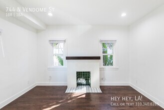 744 N Vendome St in Los Angeles, CA - Building Photo - Building Photo