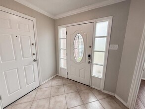 4521 Allegro in Seabrook, TX - Foto de edificio - Building Photo