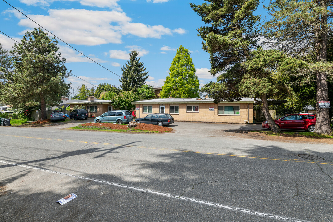 15405 10th Ave SW in Burien, WA - Building Photo