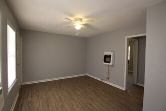 1511-1513 S Peach Ave in Tyler, TX - Building Photo - Building Photo