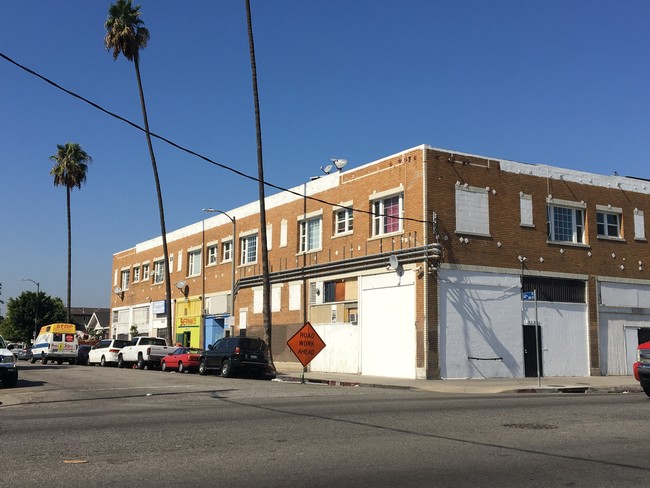 505-513 W 62nd St in Los Angeles, CA - Building Photo - Building Photo