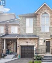 15 Pottery Pl in Vaughan, ON - Building Photo