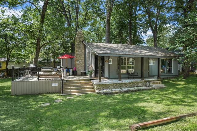 624 Apache Trail in Tool, TX - Building Photo