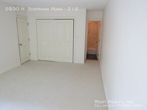 2930 N Sheridan Rd-Unit -212 in Chicago, IL - Building Photo - Building Photo