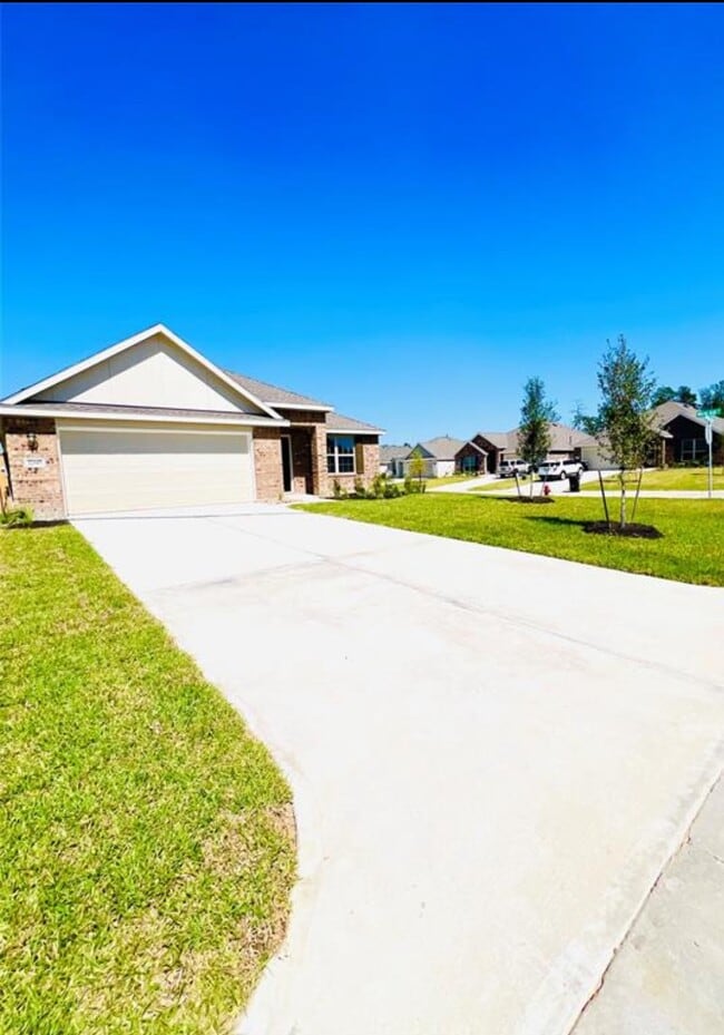 property at 22445 Mountain Pne Dr