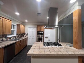 1205 Fairwood Rd in Austin, TX - Building Photo - Building Photo