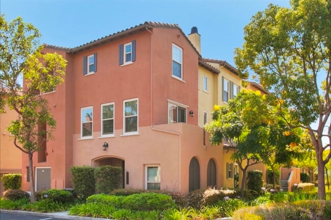 2702 Escala Cir in San Diego, CA - Building Photo - Building Photo
