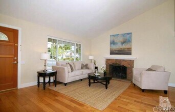 2219 Scenicpark St in Thousand Oaks, CA - Building Photo - Building Photo