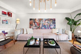 1415 Sunset Harbour Dr in Miami Beach, FL - Building Photo - Building Photo